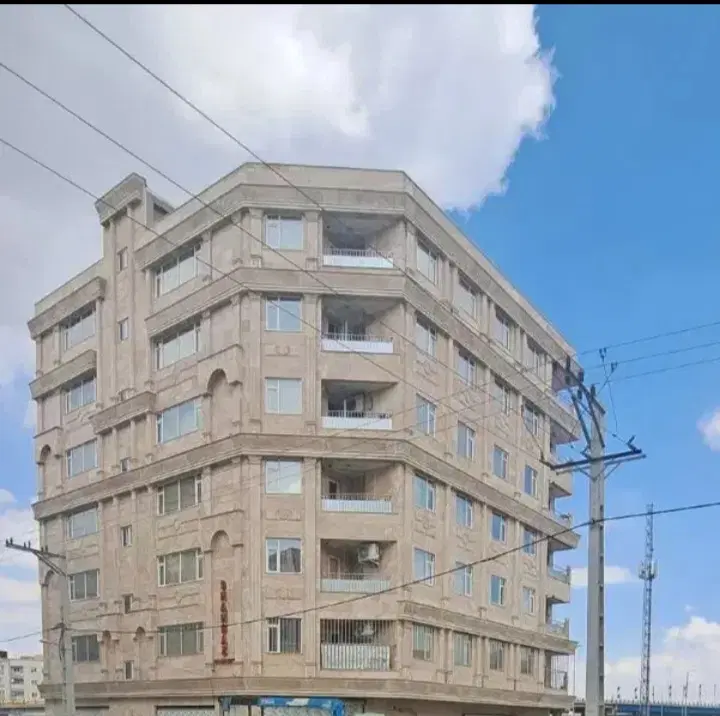 آپارتمان ۹۰ متری خوش نقشه