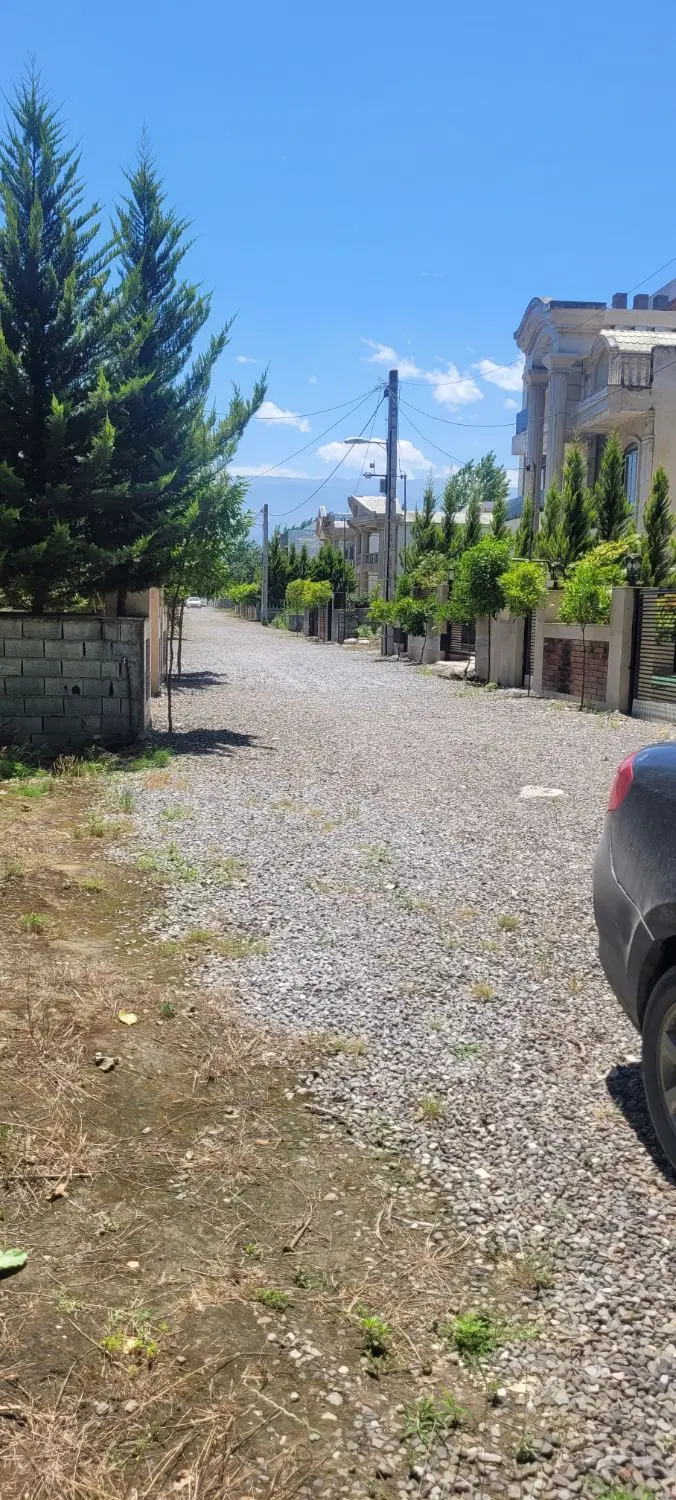 زمین فروشی