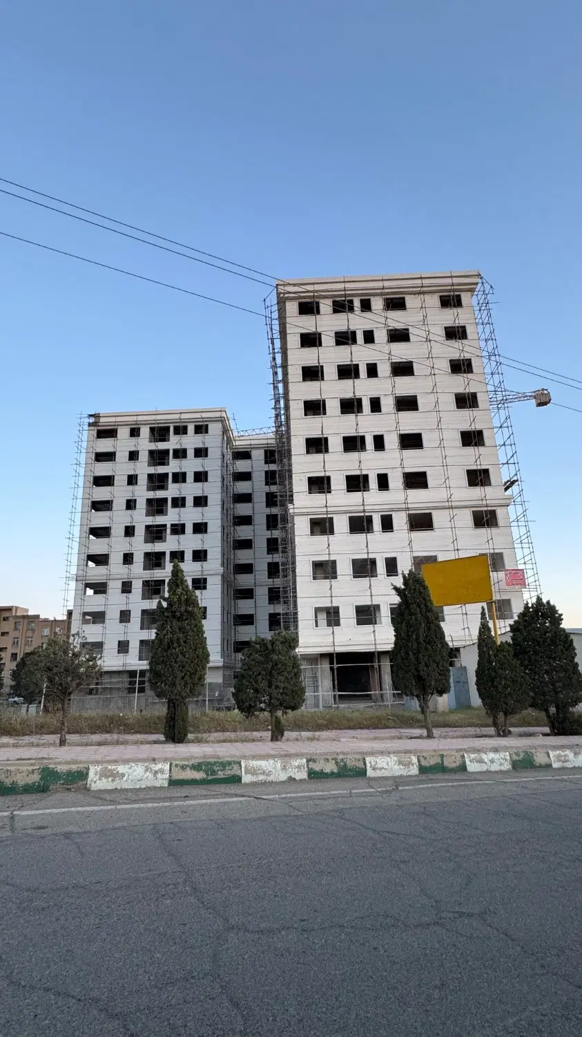 برج آپارتمان مهستان هشتگرد