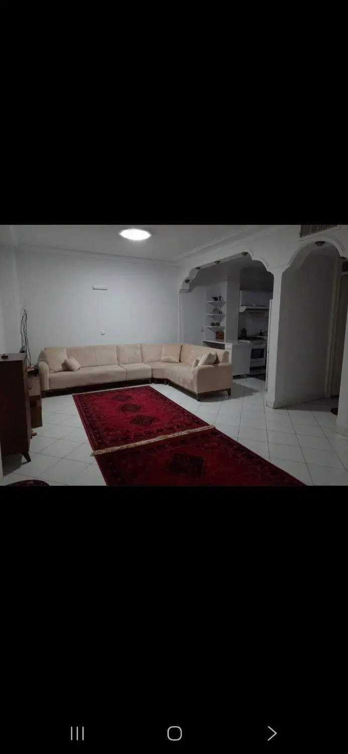 ۶۳ متری میدان ولی عصر
