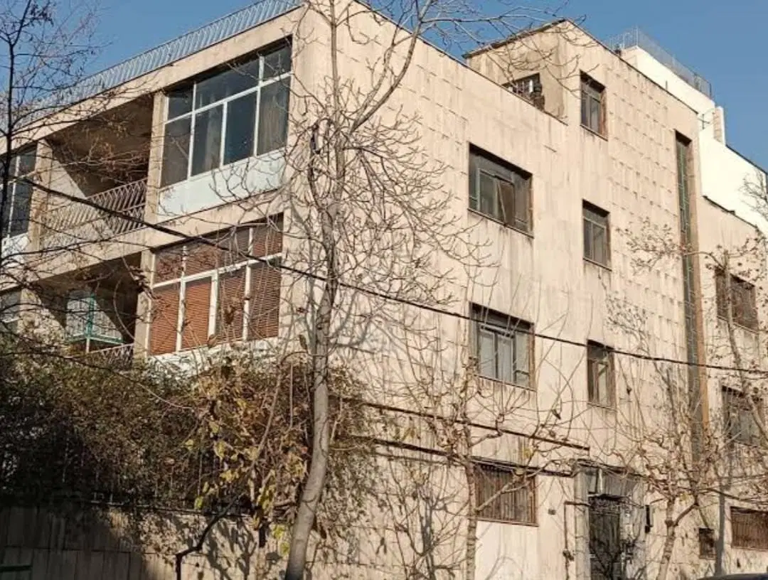 خونه مسکونی کلنگی