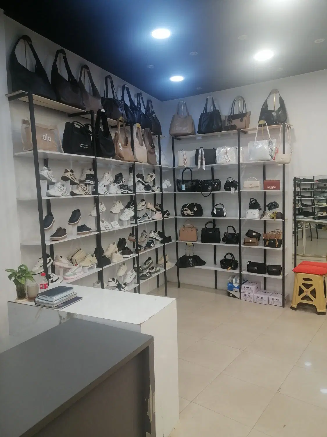 غرفه بابت اجاره