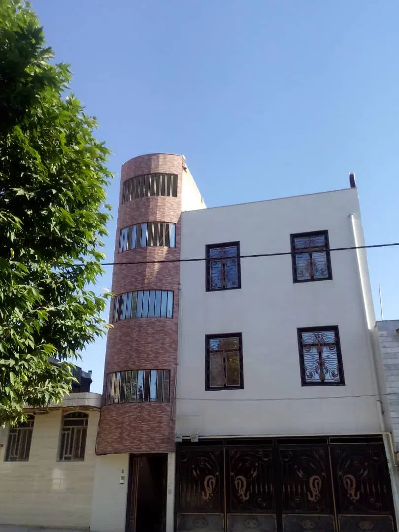 خونه بزرگ و شیک گلدشت شرقی