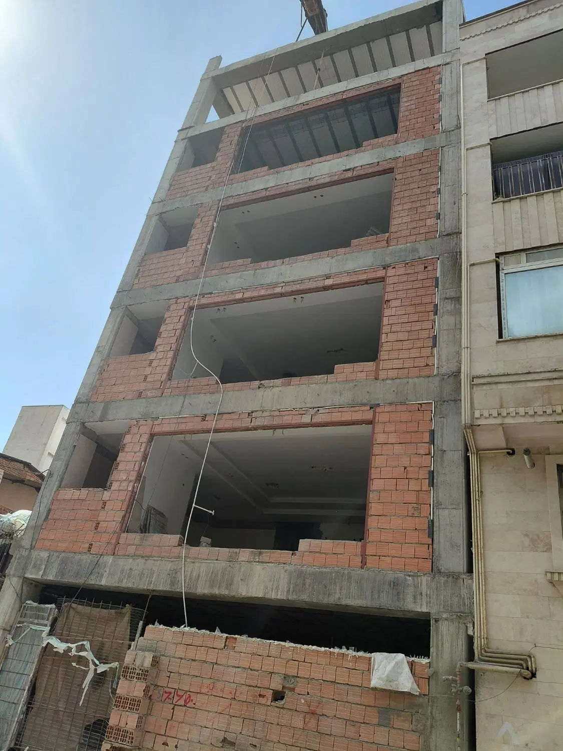 چاله باغ،پیش فروش