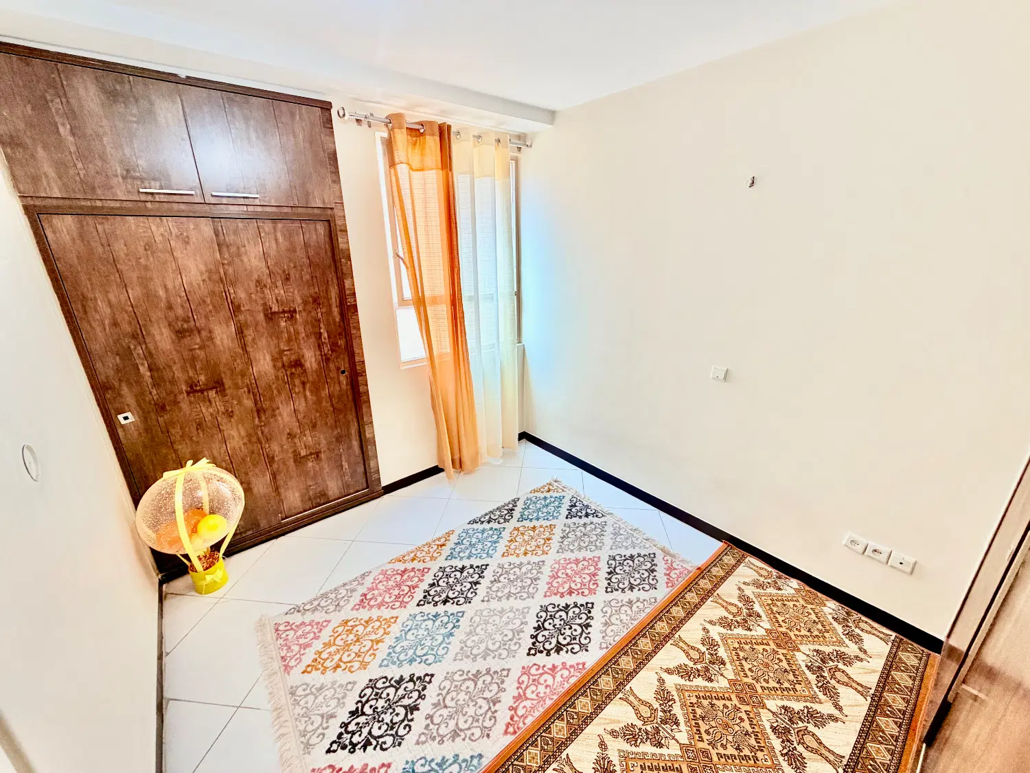 ۹۹ متر سنددار_فول بازسازی_تاپ لوکیشن_زیر قیمت