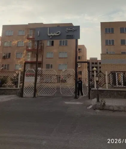 آپارتمان فاز3 برخیابان