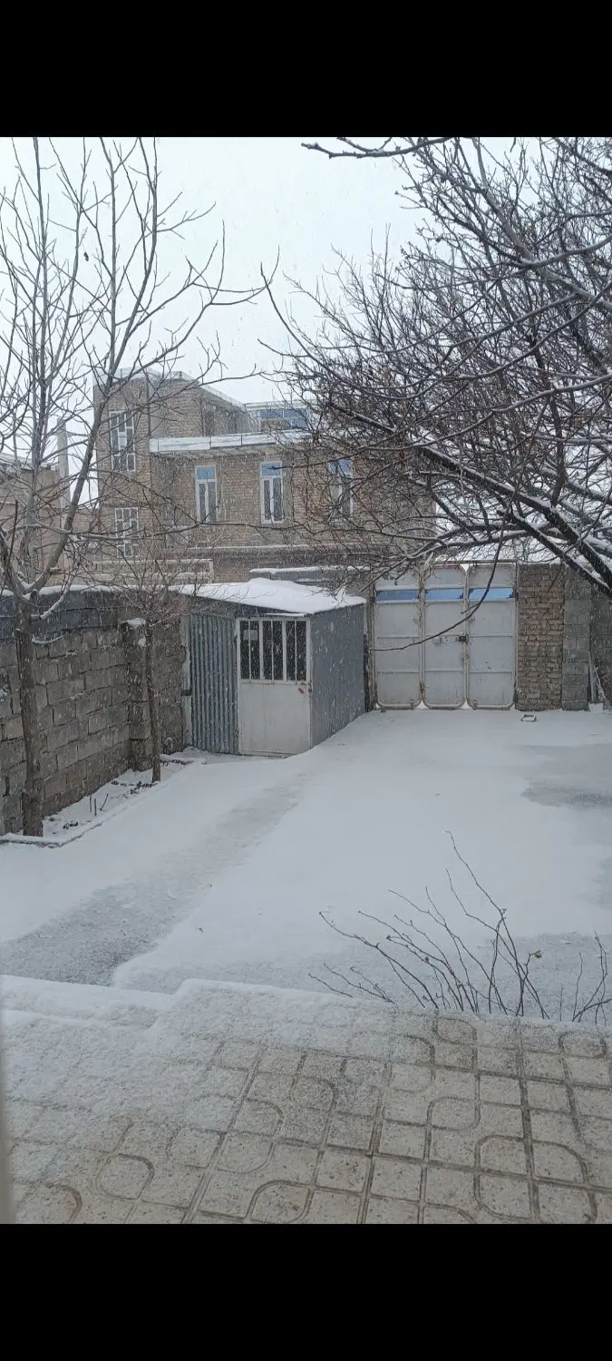 خانه ۲۲۰ متری ویلایی چیابراله