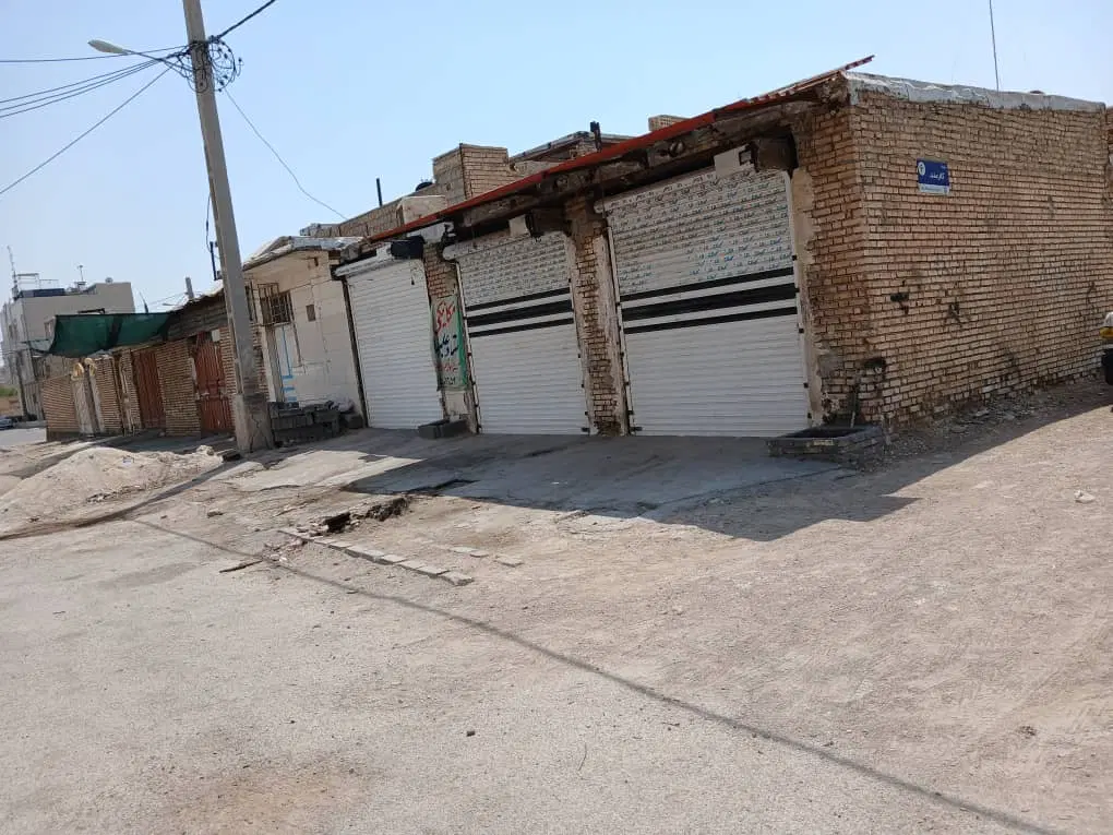 2باب مغازه اجاره یا رهن داده میشود