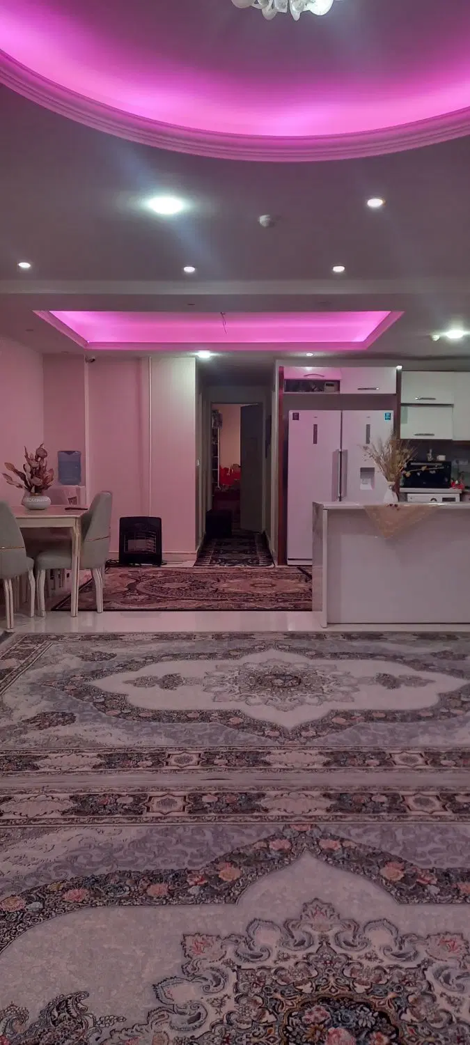آپارتمان ۱۱۰ متری نبش کافی
