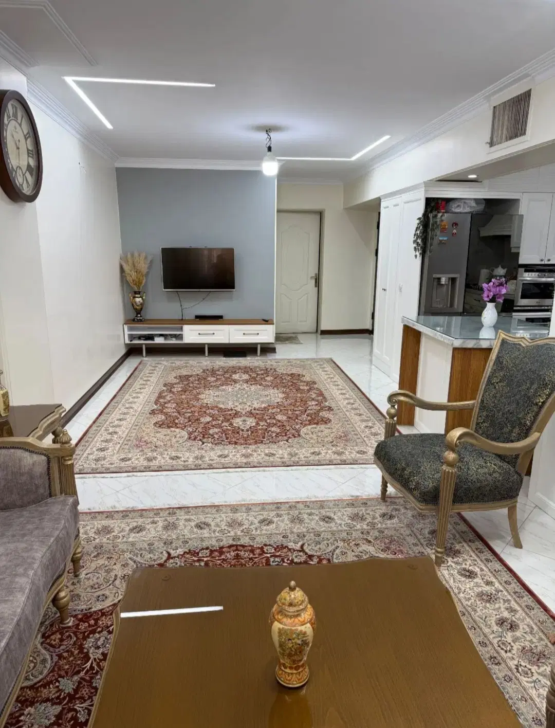 ۷۵ متر دو خوابه ، تک واحدی ( خوش نقشه )