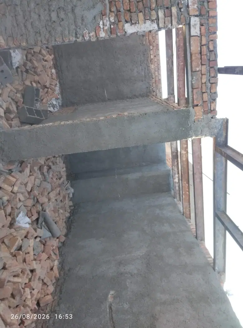 خونه نیمه ساز