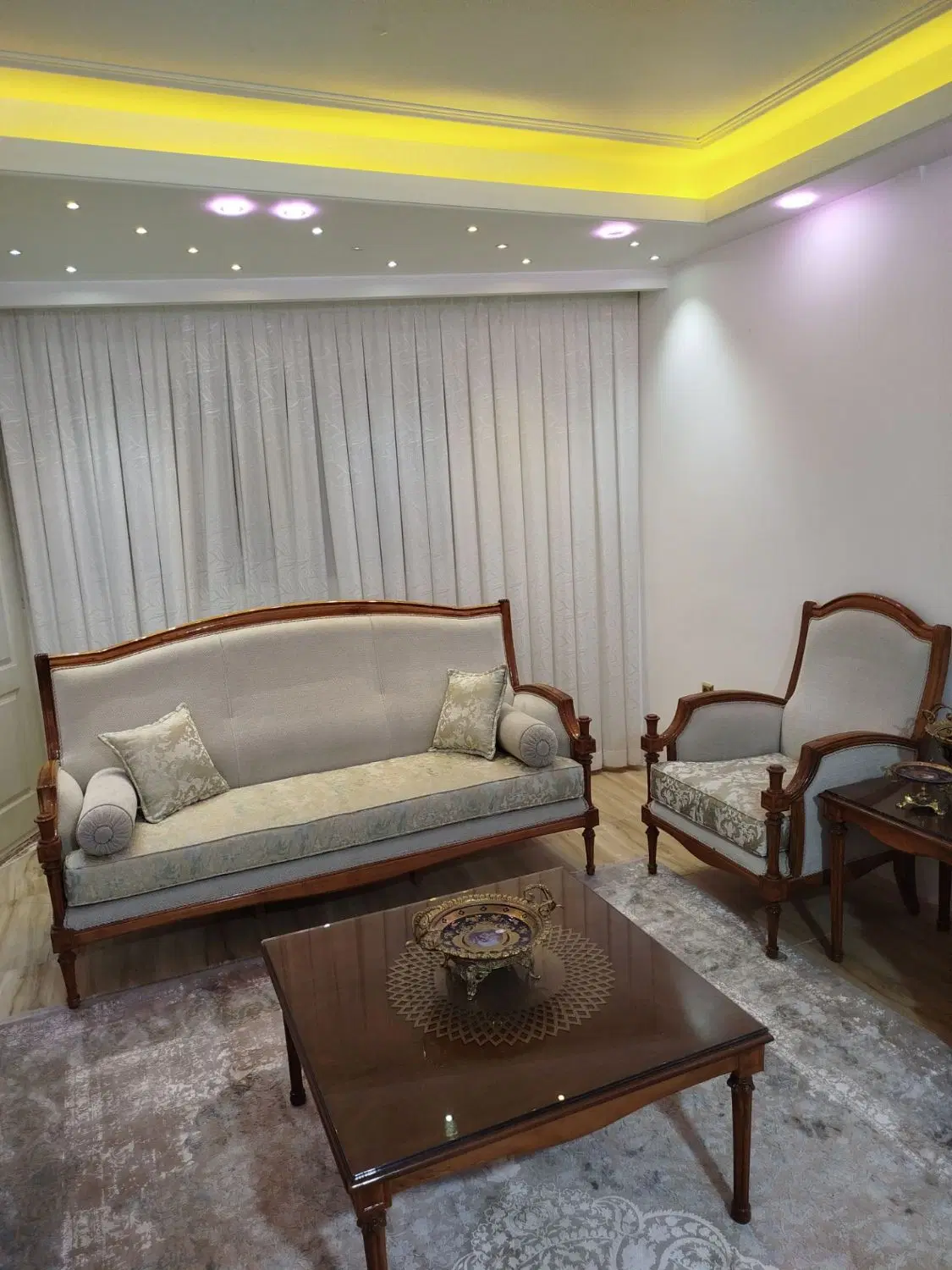 خانه ویلایی دو طبقه