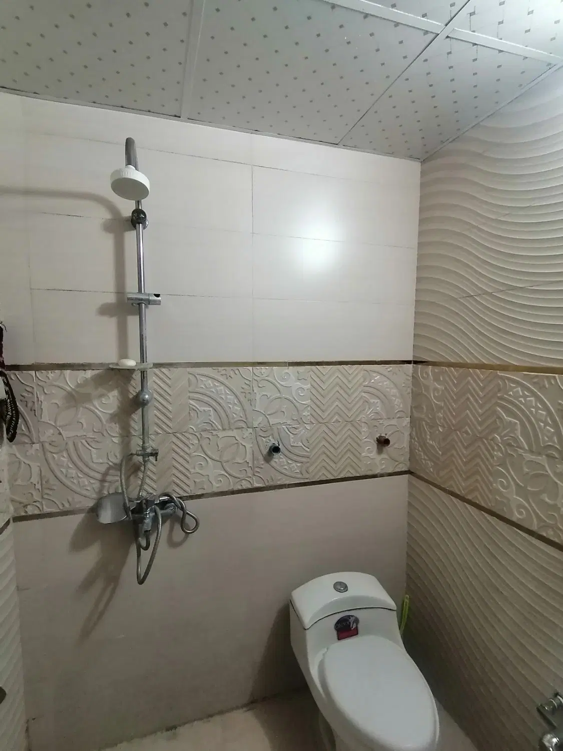 81 متر دو خواب فول امکانات