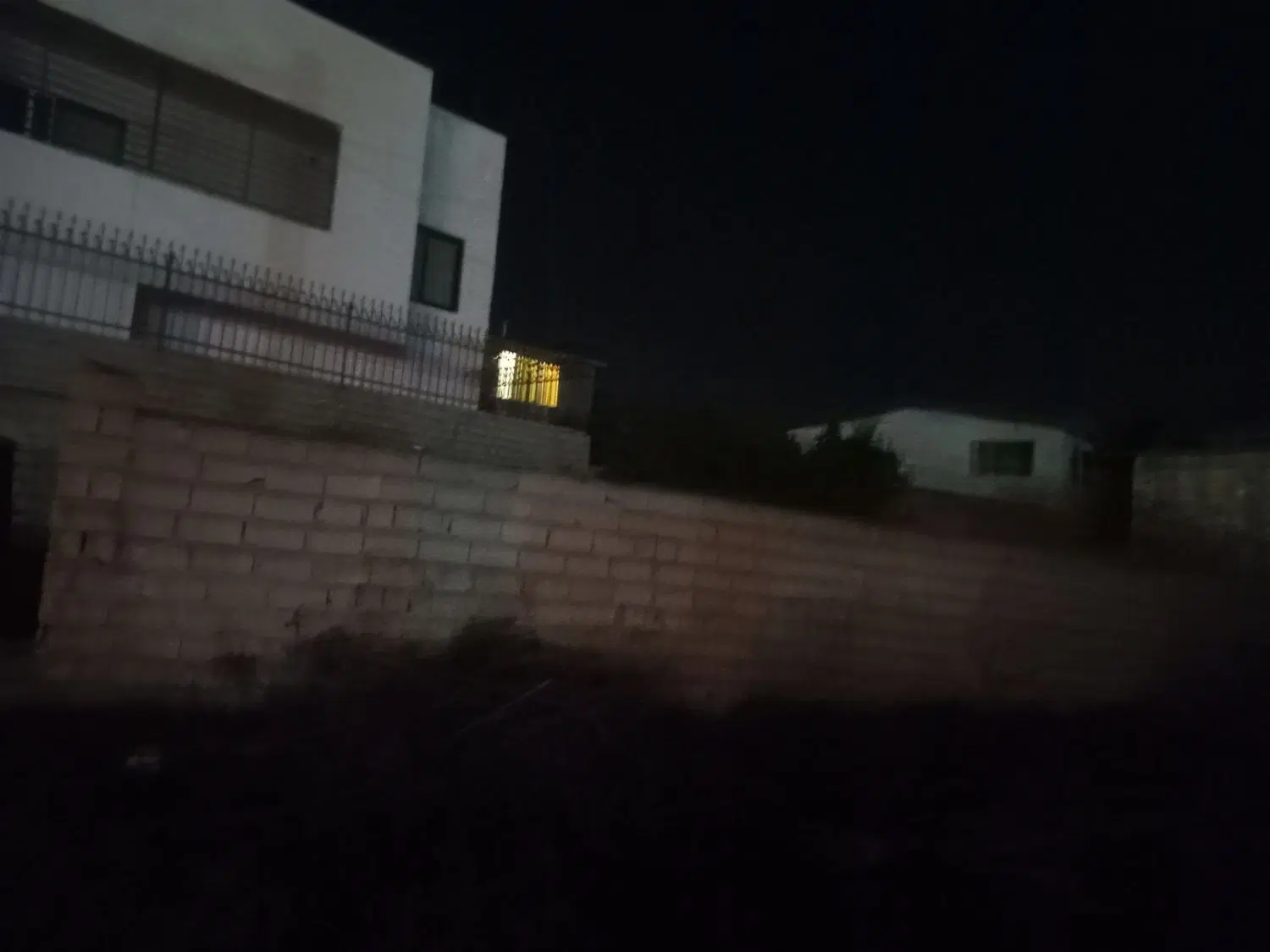 دنبال زمینی در مهدشت بفرماید ی نمونه استثنایی