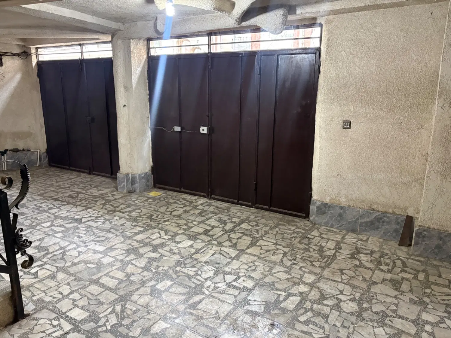 فروش آپارتمان ۷۰متری تک واحدی ۲خواب نزدیک استخر
