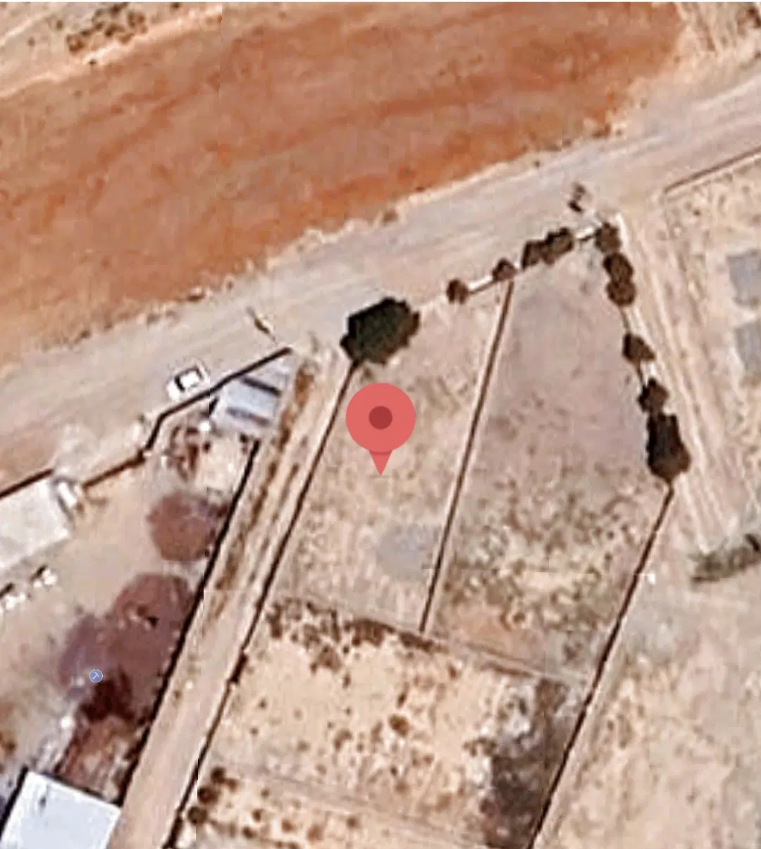 چهار دیواری دو نبش