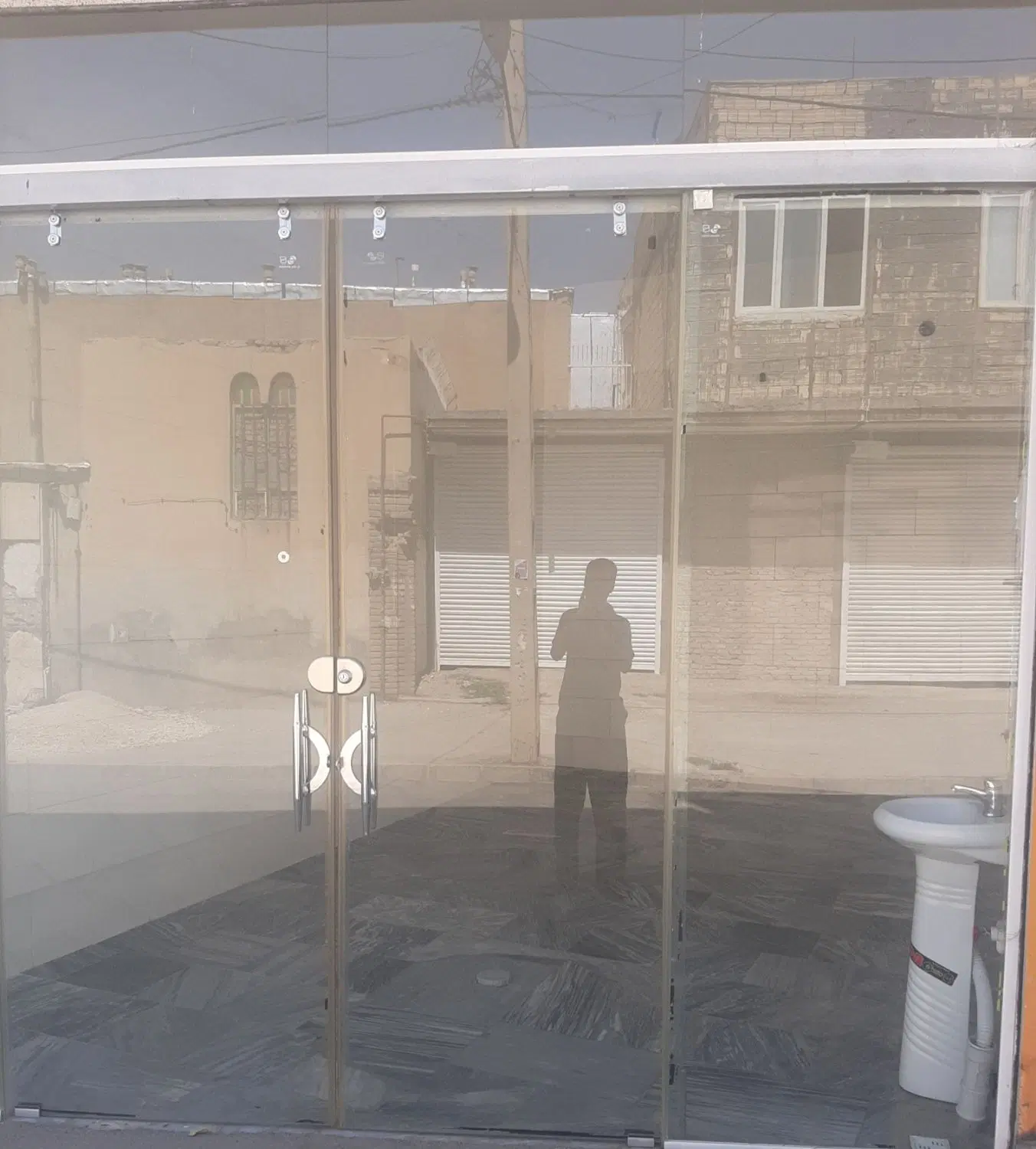 مغازه تجاری