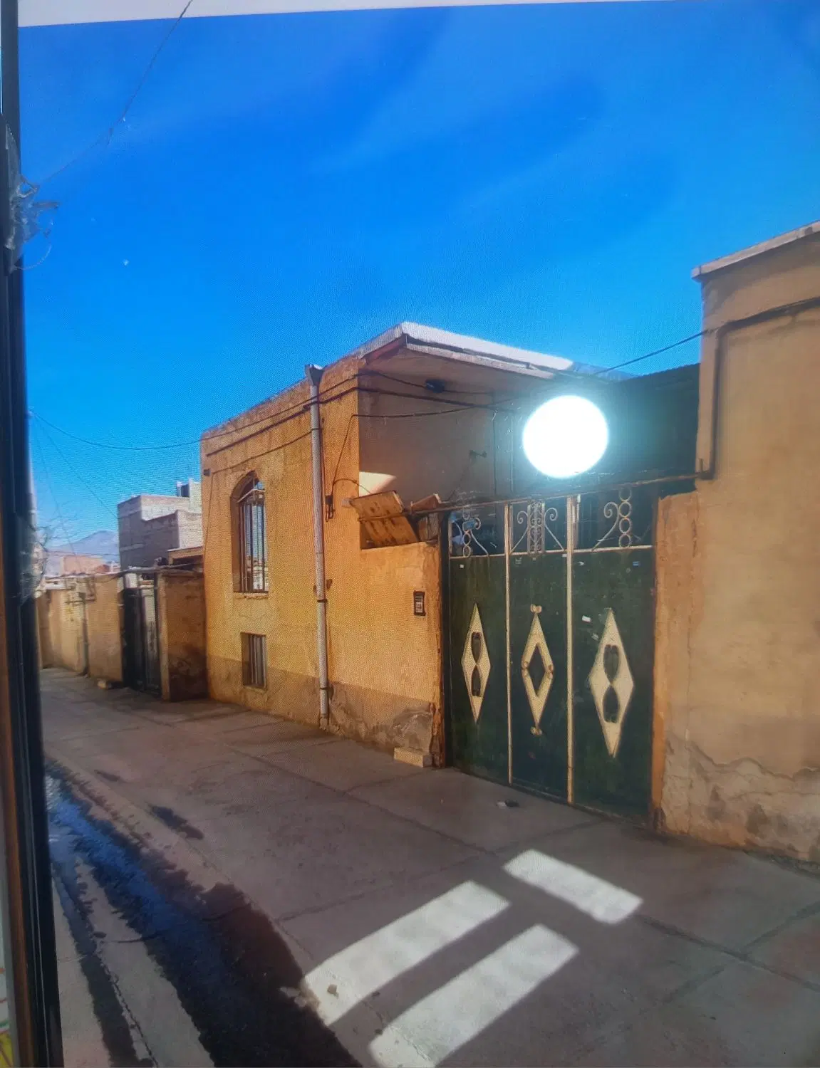 خونه دربهارستان بالا ۱۰۰متر