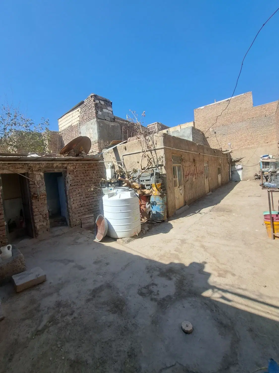 خانه ۲۰۰ متر نبوت ده فاضلی