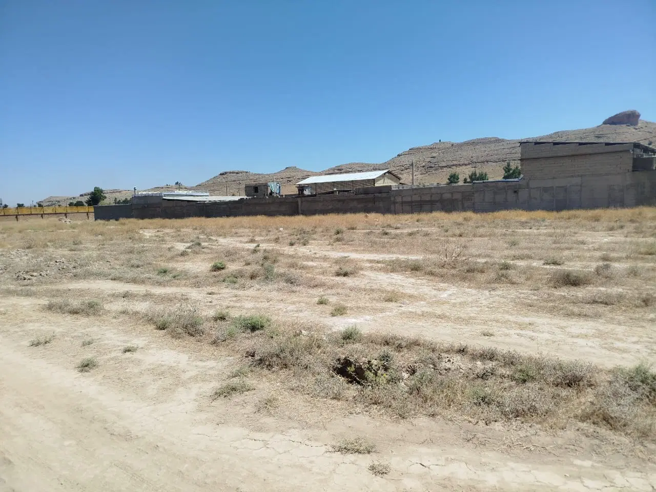 زمین باغچه،کارگاهی واقع در روستای دهنو پل فسا