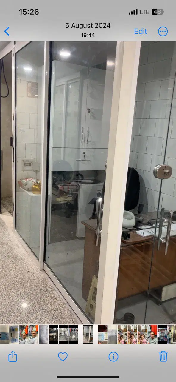 بازار بزرگ مغازه فروشی