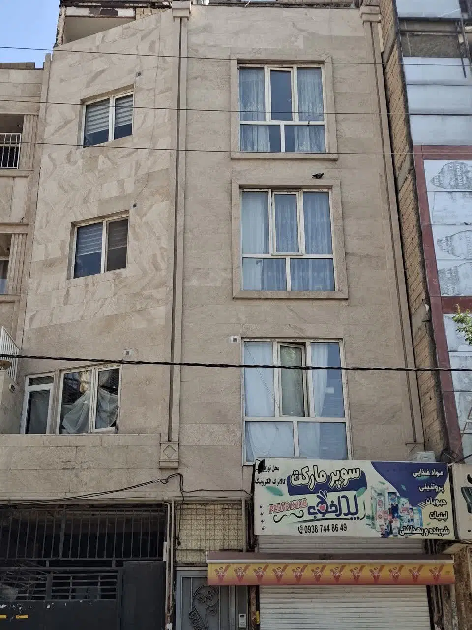 فروش آپارتمان تک واحدی ۱۳۰ متری