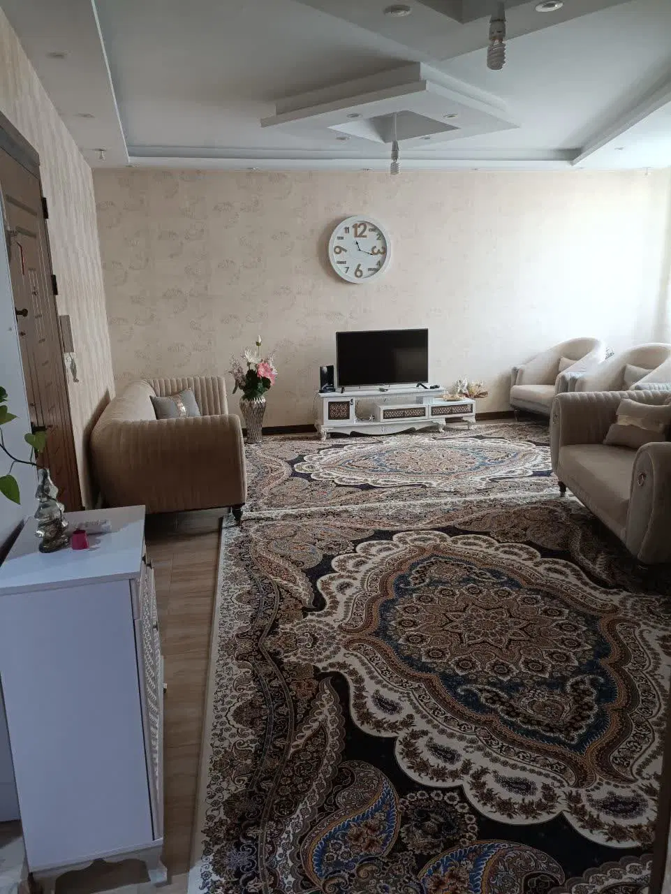 واحد 90 متری جهت اجاره