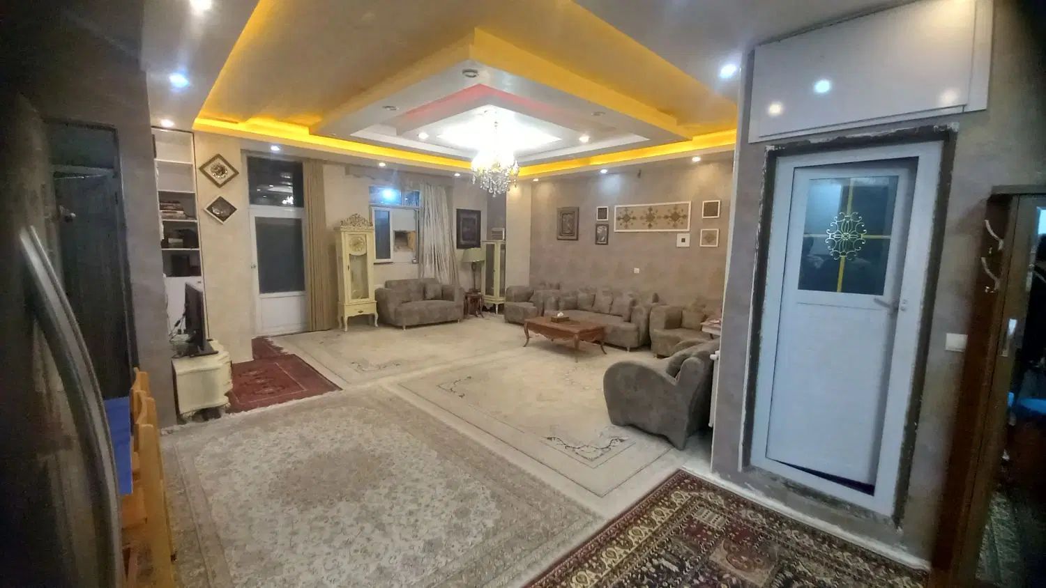 ۱۱۰ متری حیاط دار
