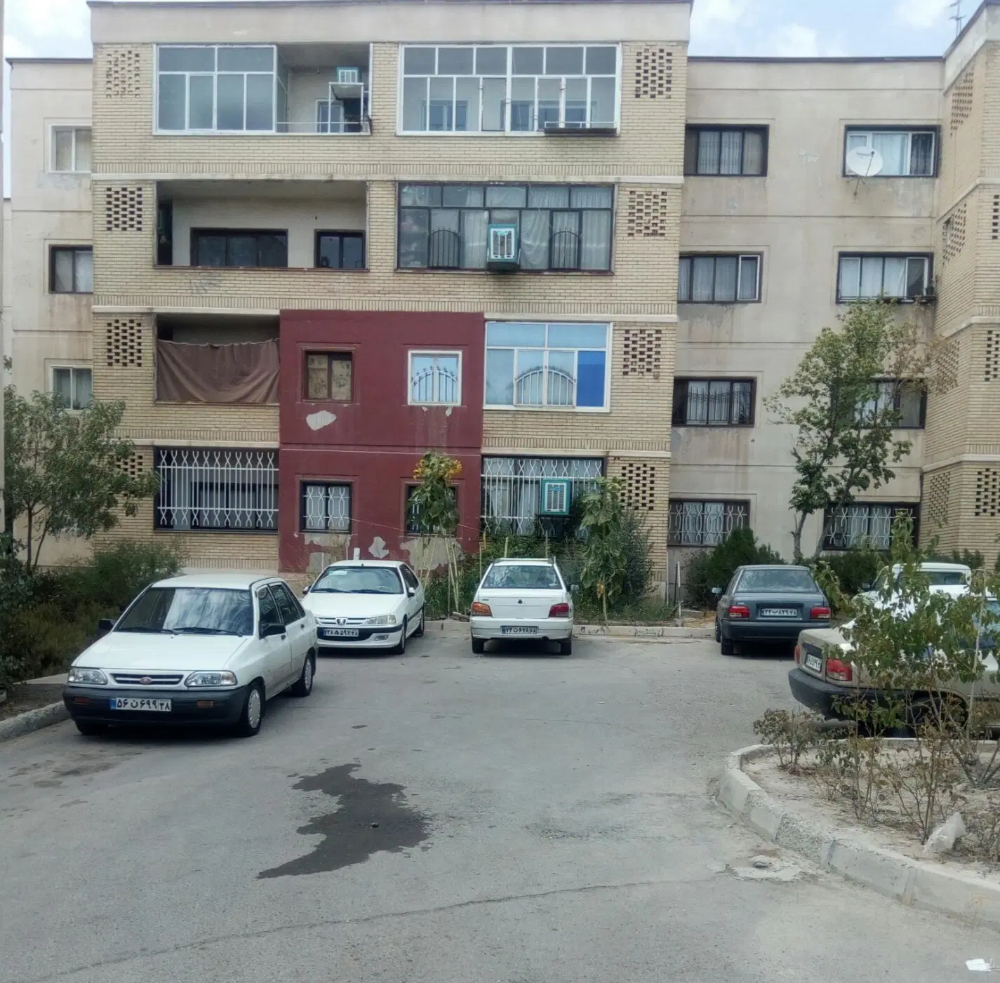 یک واحد ۵۵متری باسندتک برگ در شهرک هزارواحدی.