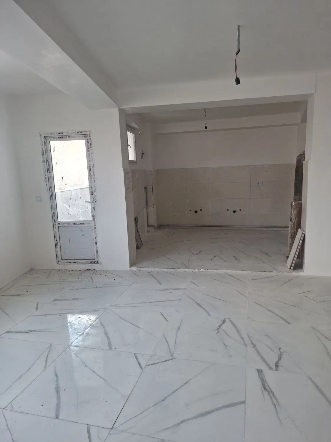 اپارتمان ۱۰۲متر توانیر عباسی