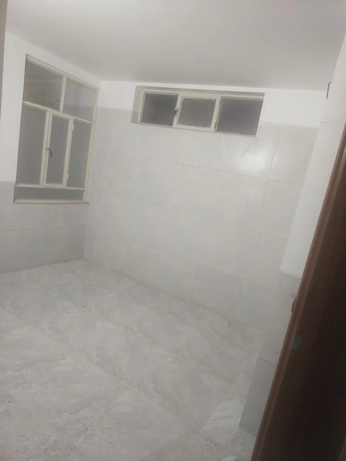 اجاره طبقه بالا 75 متری اسکان