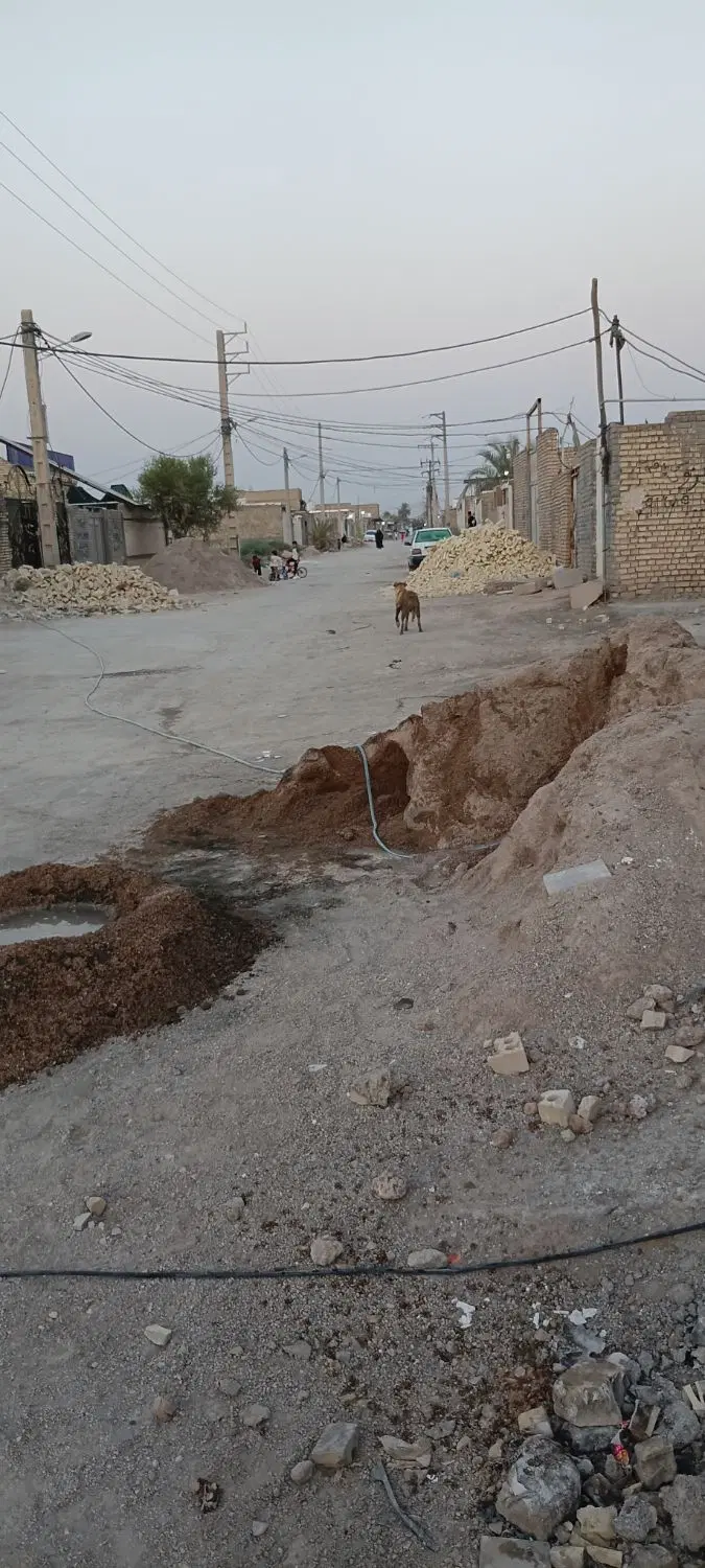 زمین ۱۰۰ متری
