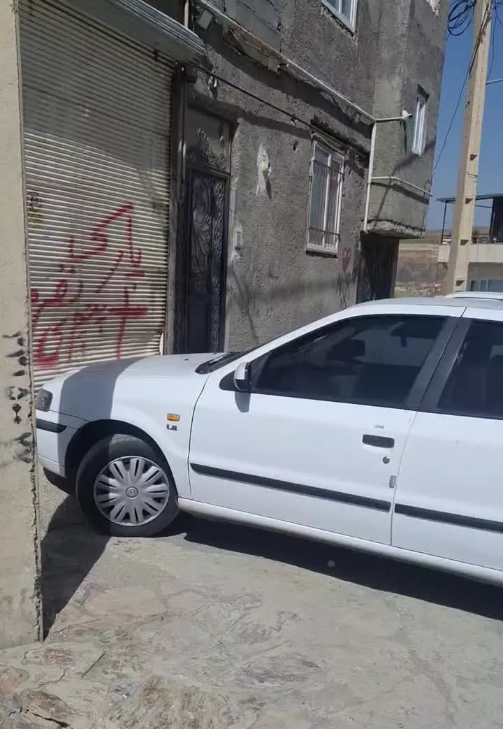 خانه فروشی (جلو پارک لاوان)