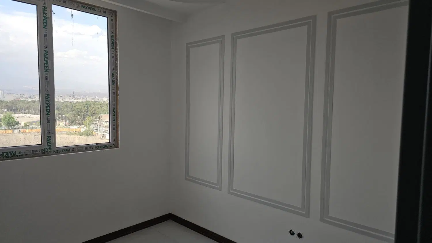 آپارتمان اتابک ۱۰۰ متری نوساز