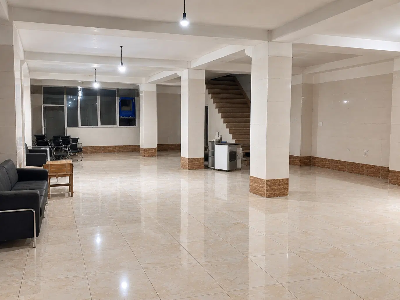 زیرزمین ۲۰۰ متری تجاری