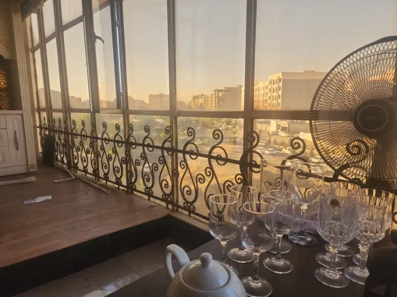 آپارتمان ۱۵۴ متری در شهرک بنفشه فوری