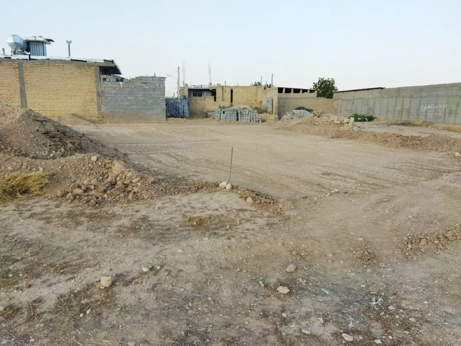 زمین 173 متری حسن آباد