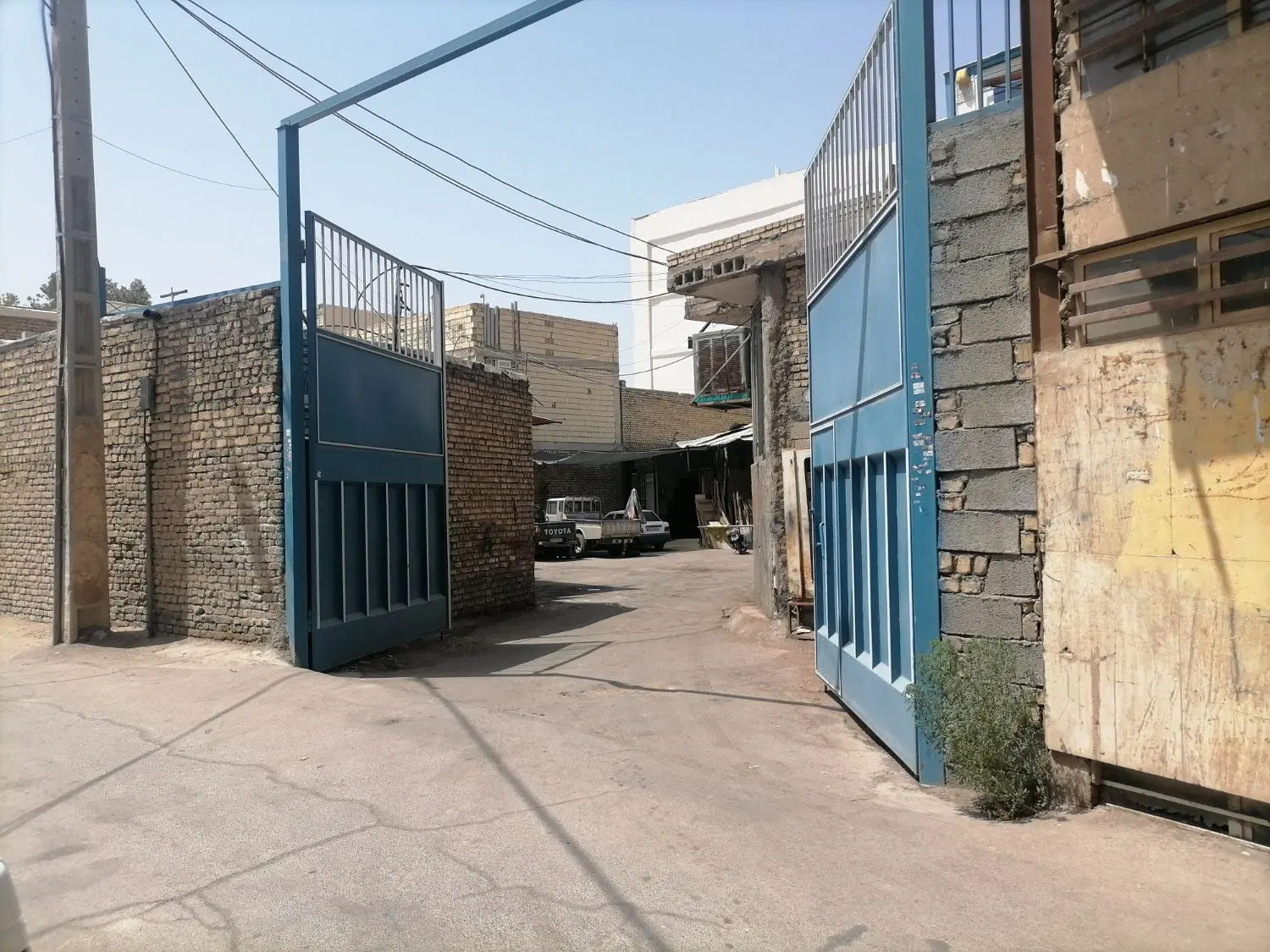 فروش مغازه داخل گاراژ پر رونق