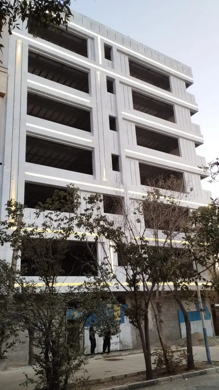 اپارتمان ۱۳۵ متری خانی اباد جنوبی