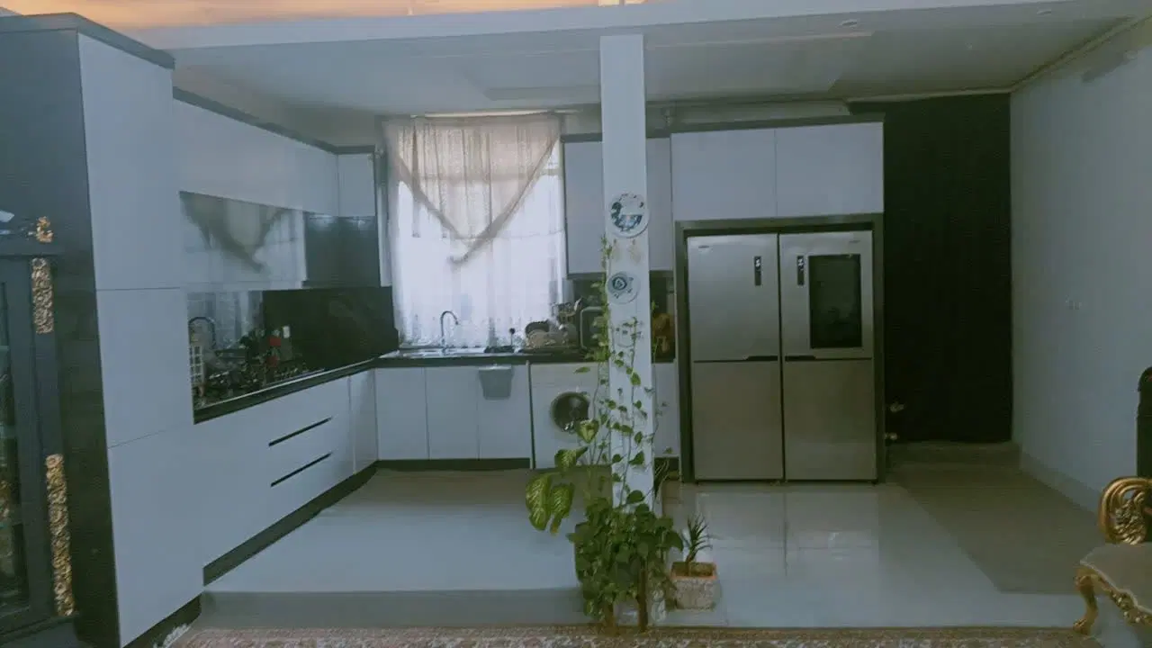 طبقه اول متراژ ۱۲۰ بنا۱۰۰ متری