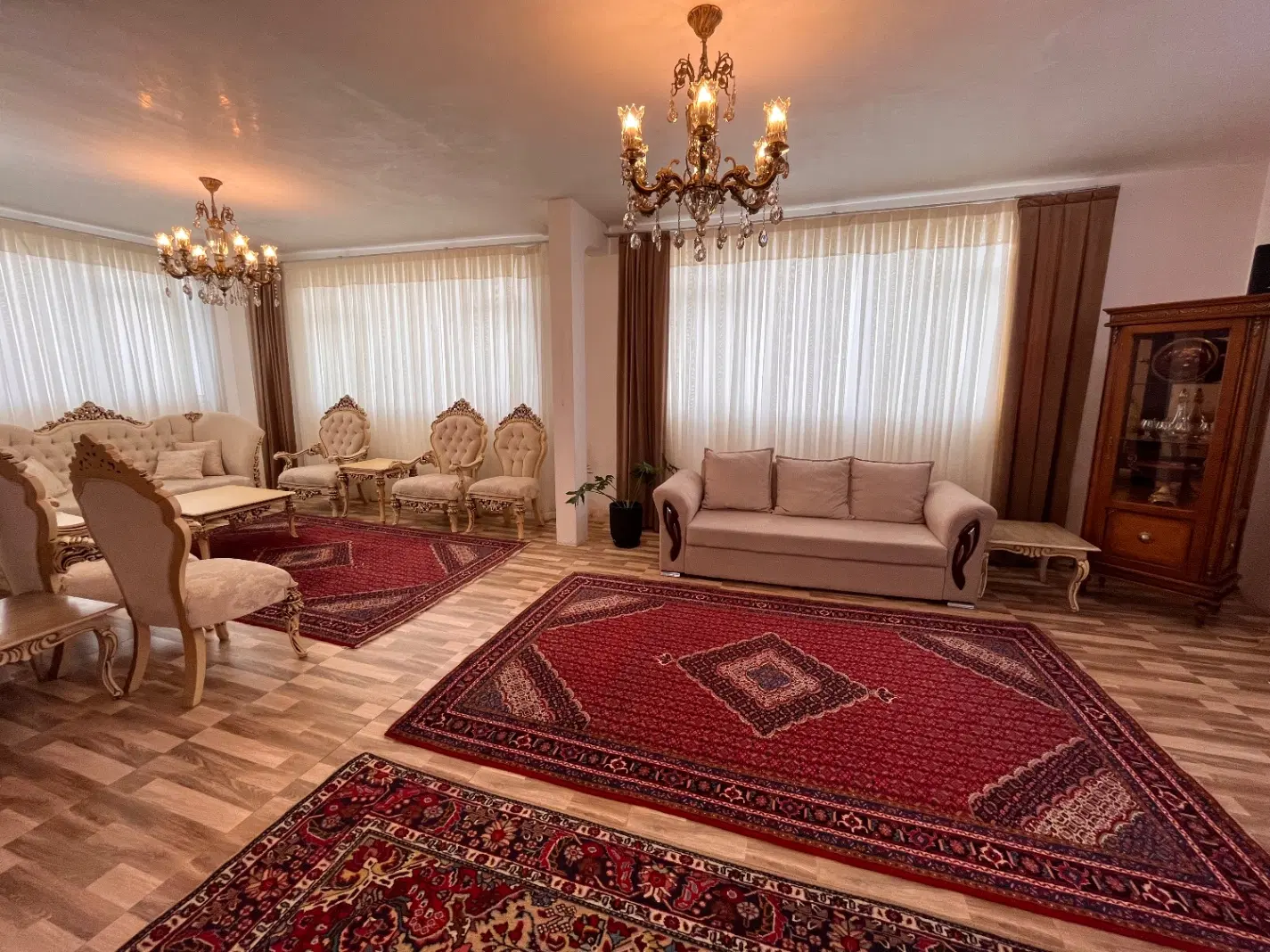 تجاری مسکونی نبش علیه