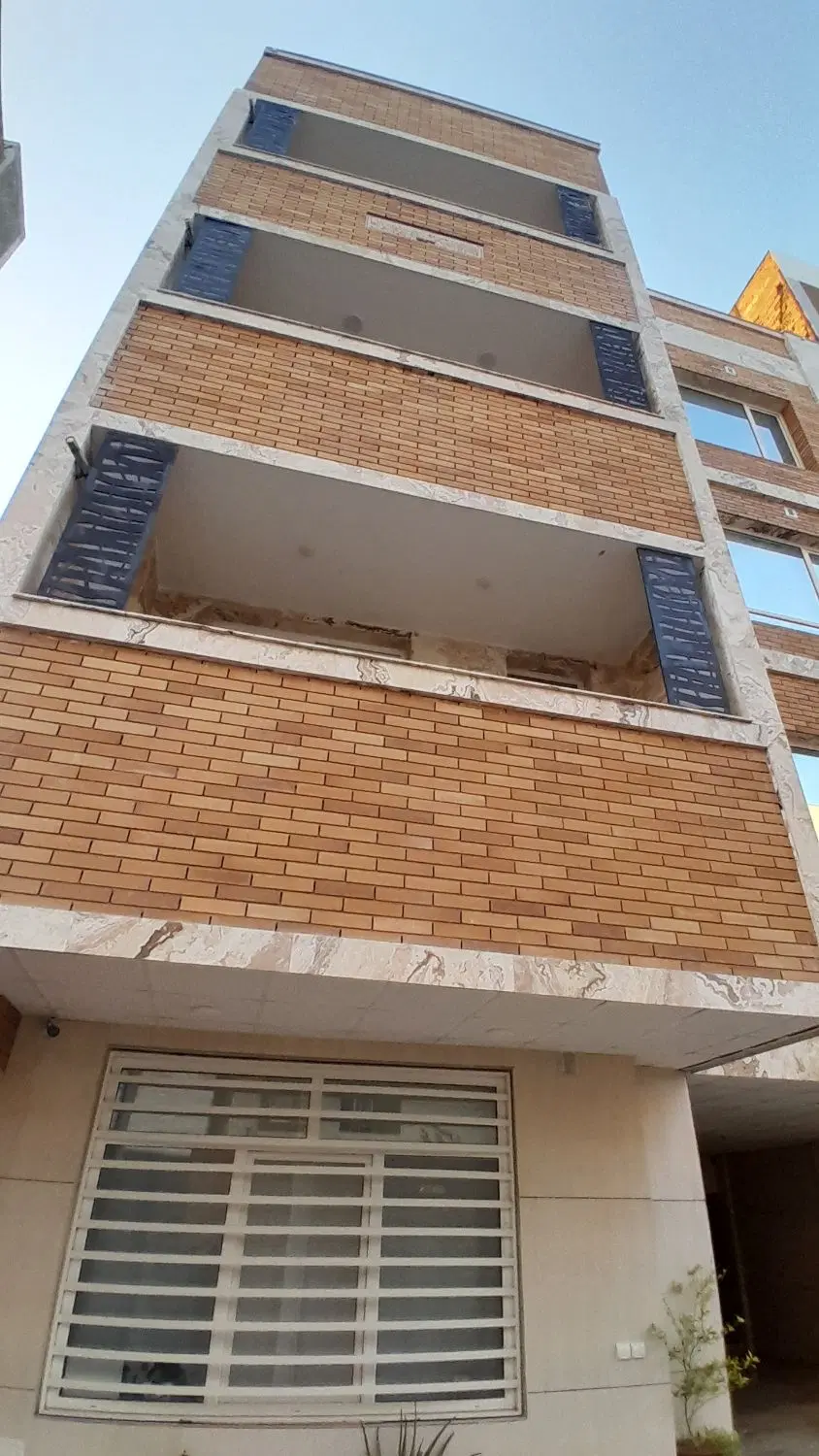 آپارتمان پارک مطهری۱۷۷متر