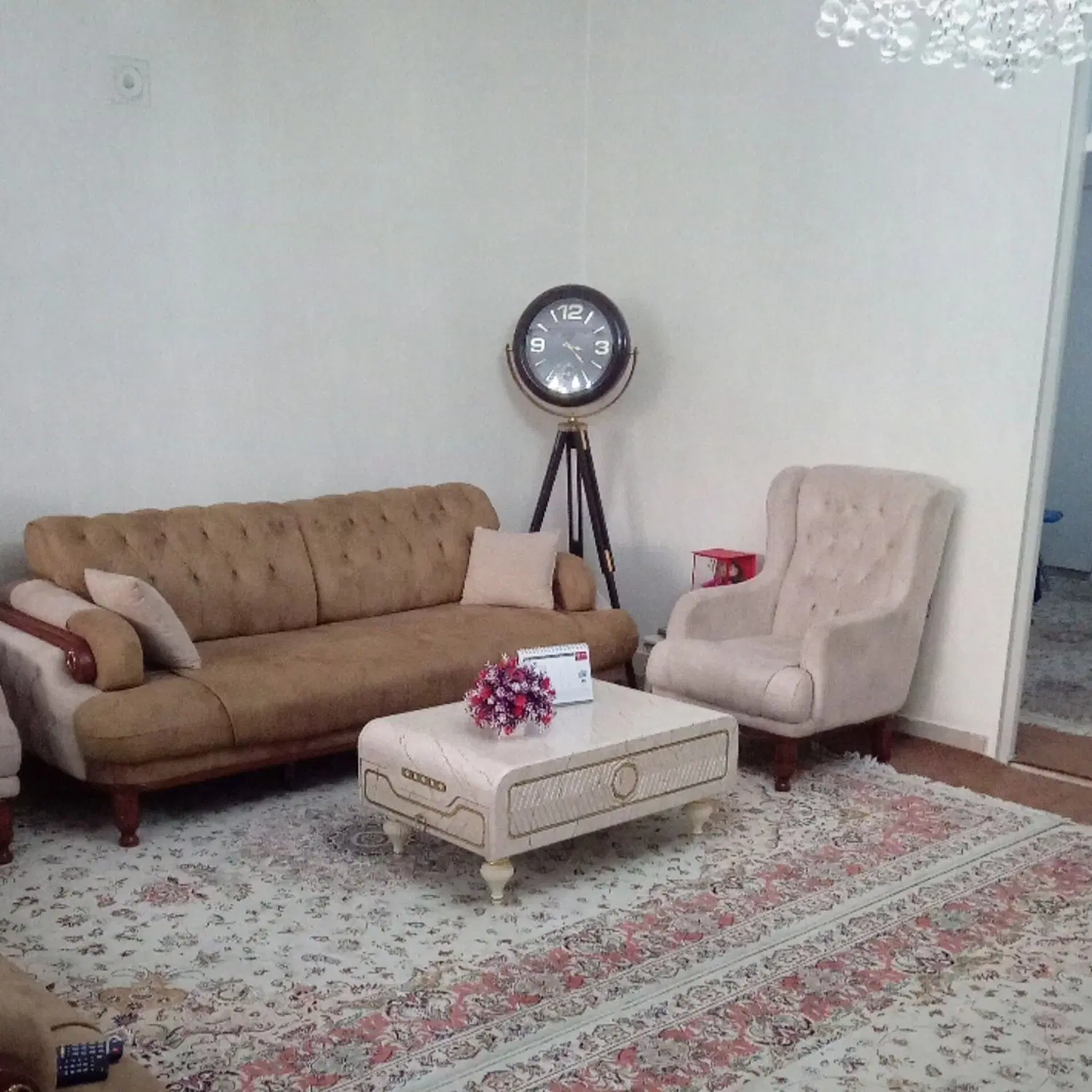 ۲۰۰ متر ویلایی زیر قیمت منطقه