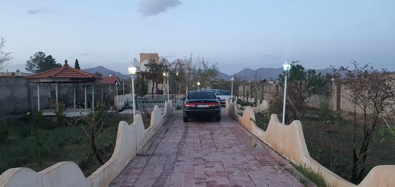 ویلا لاکچری ۲۰۰۰ متری نجف اباد نهضت اباد