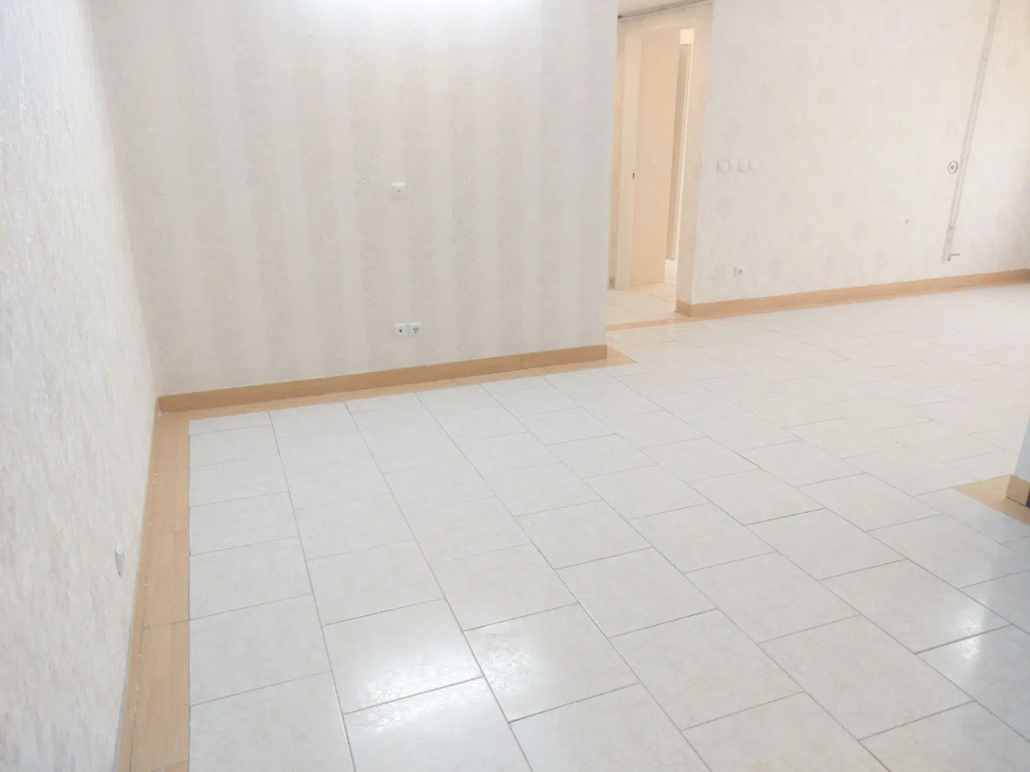 آپارتمان 94 متری شهرک مشاور