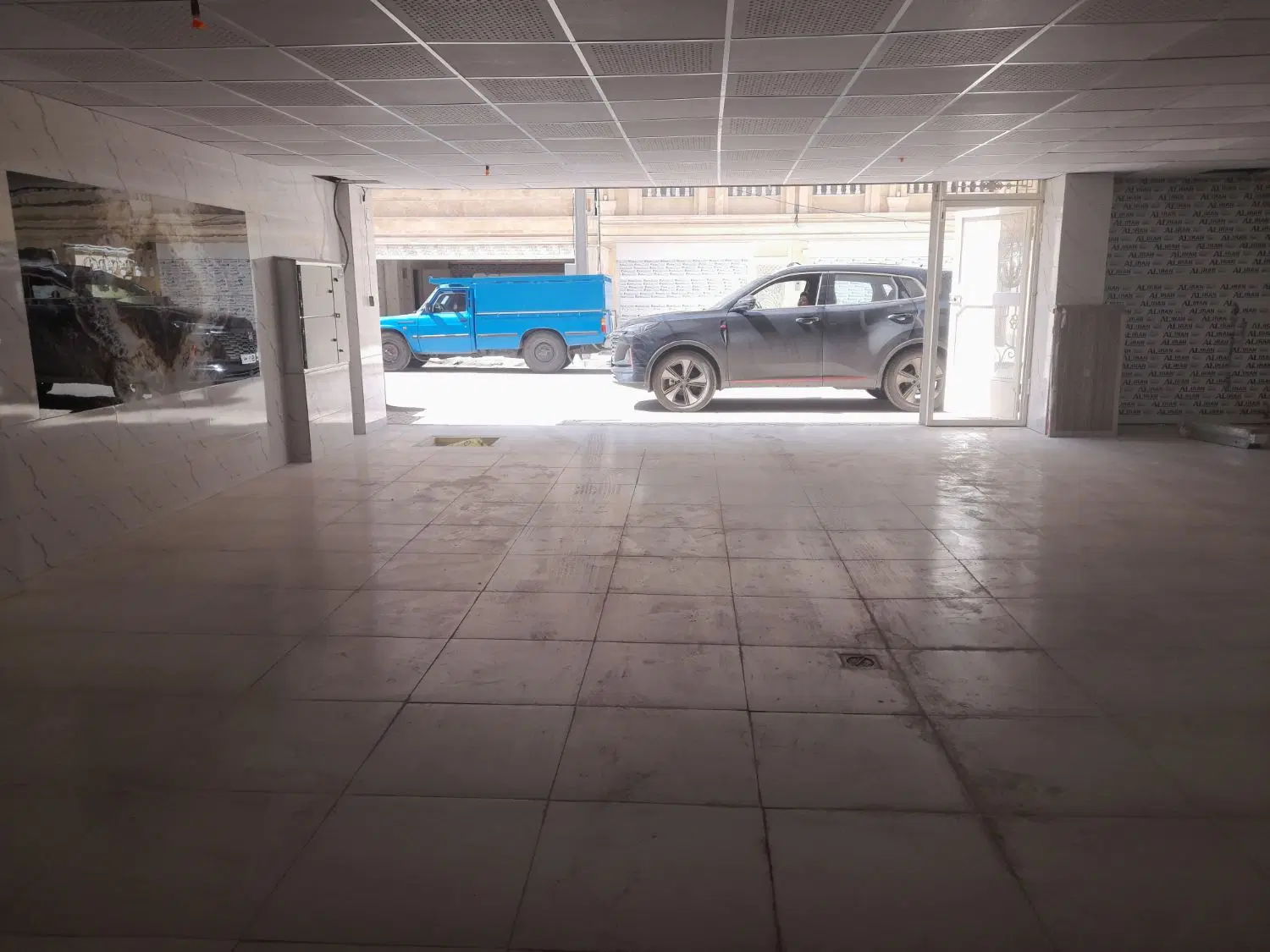 اپارتمان مسکونی ساحلی کارشناسان اتاماشین