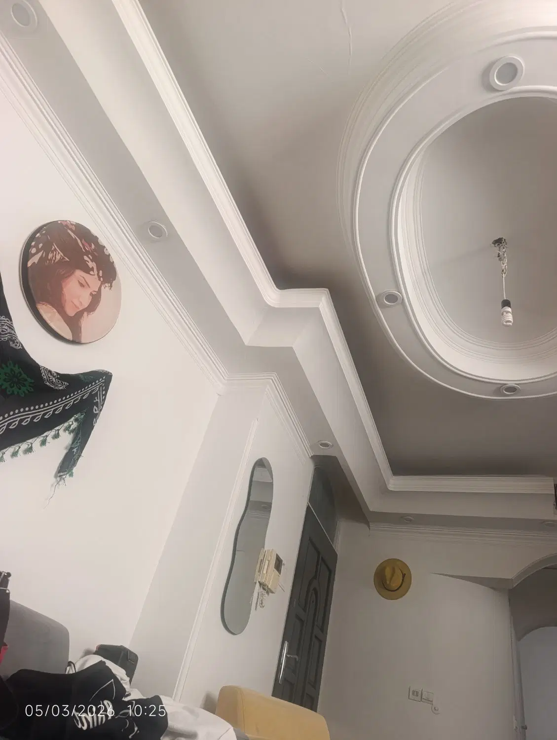 هم خونه خانم