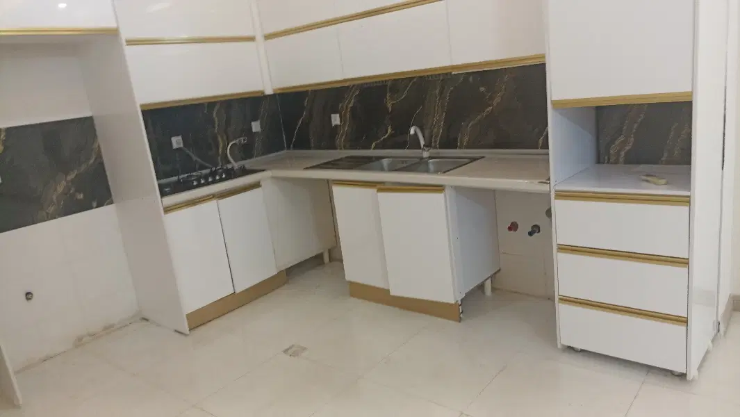 ویلایی دربست سه نبش سند شیش دانگ