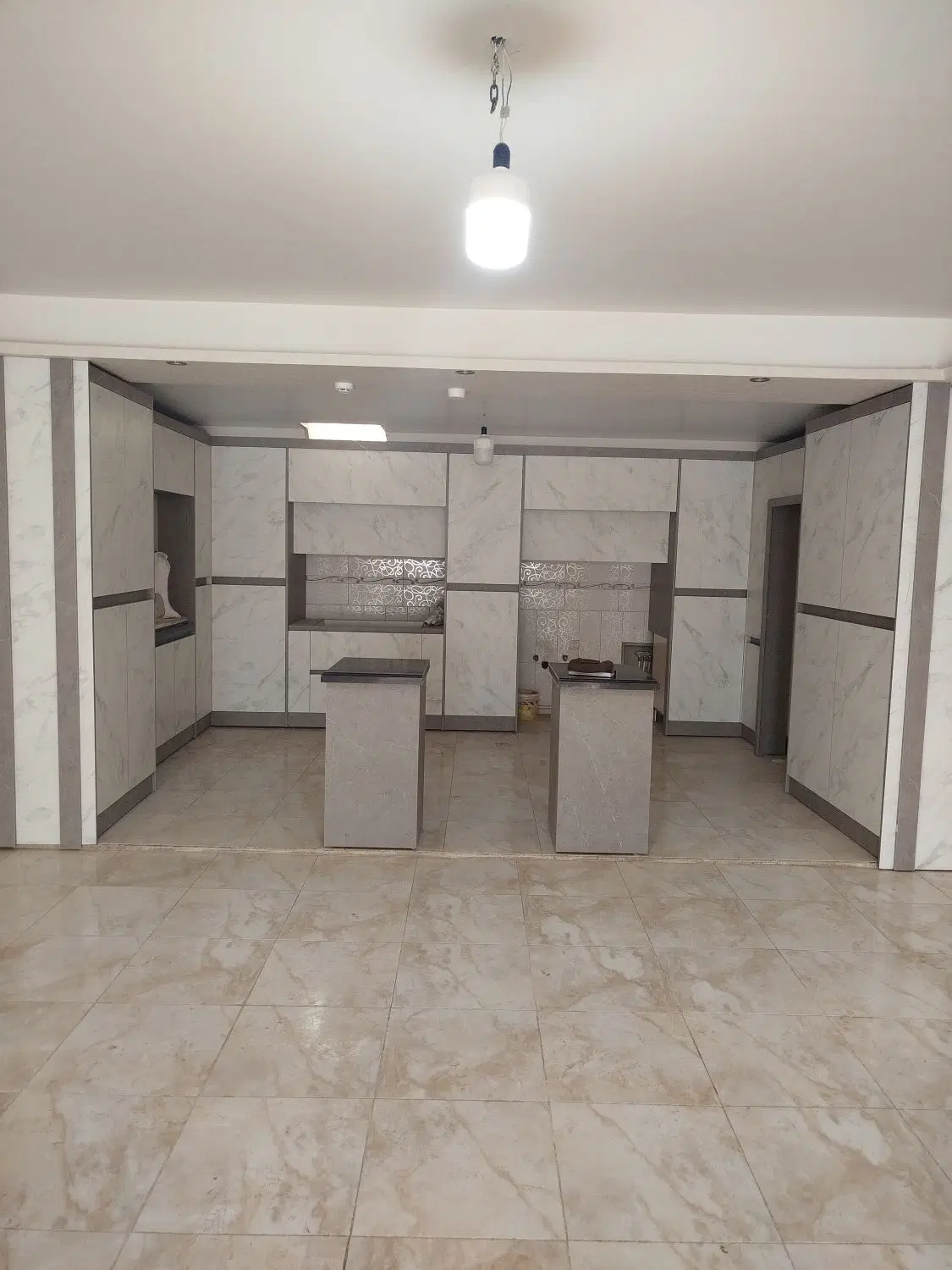 آپارتمان ۱۹۶ متر در آبرسان_سیزده آبان