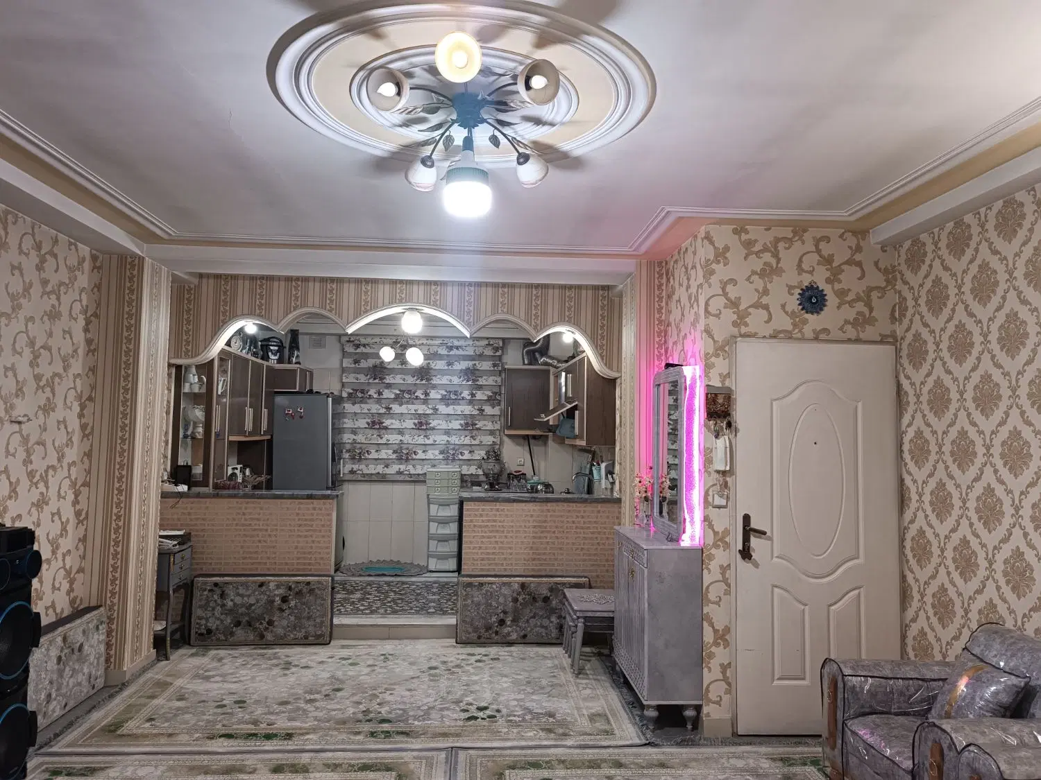 60متر چهار واحدی